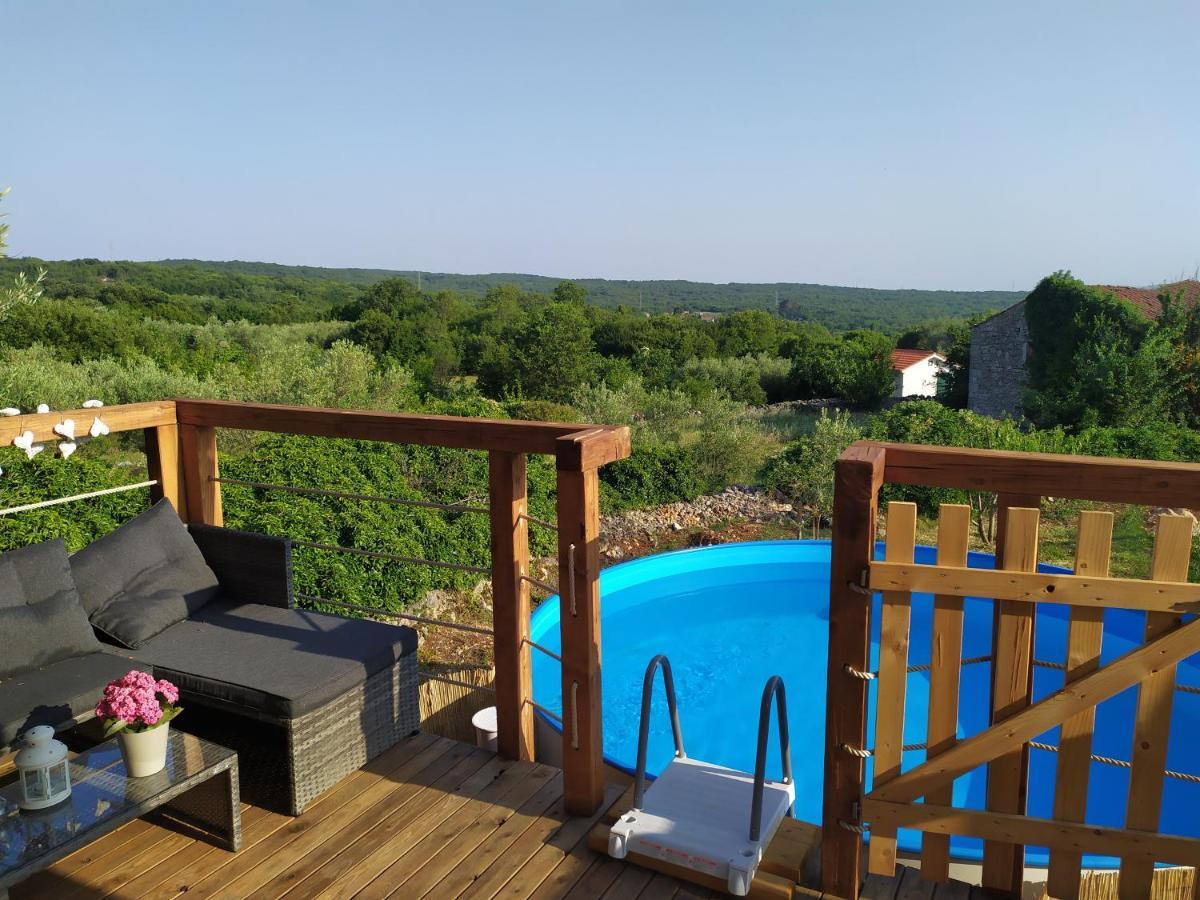 Prima Insula Glamping Hotel Brusici Ngoại thất bức ảnh
